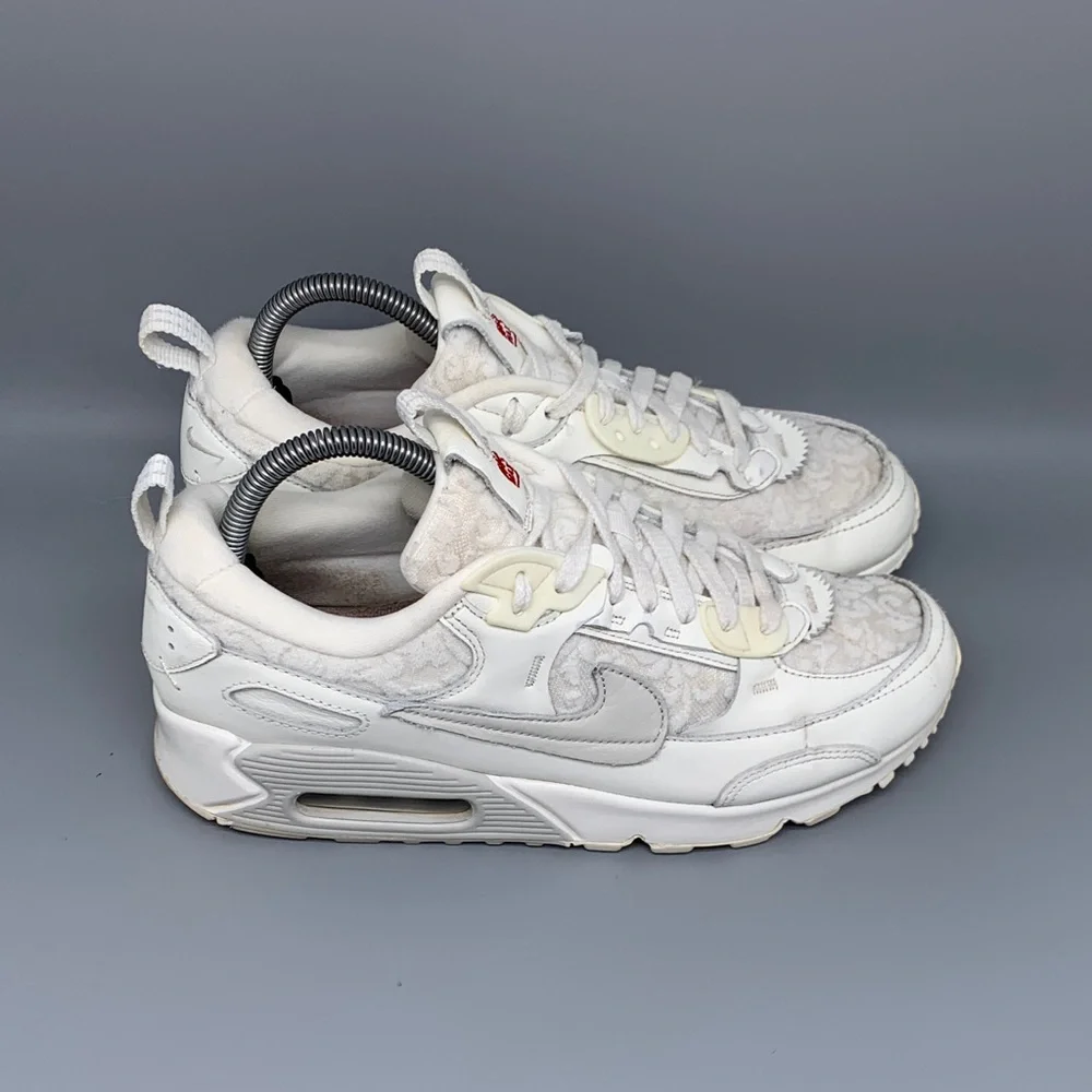 Nike‎ Air Max 90 Futura Give Her Flowers Running Shoes FZ3777-133 Women's Sz 9.5